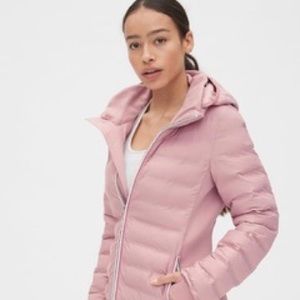 NWT GAPFIT PUFFER COAT